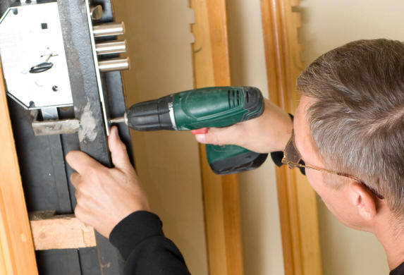 Servicio de cerrajería residencial TESA 24 horas en Chico Bogotá